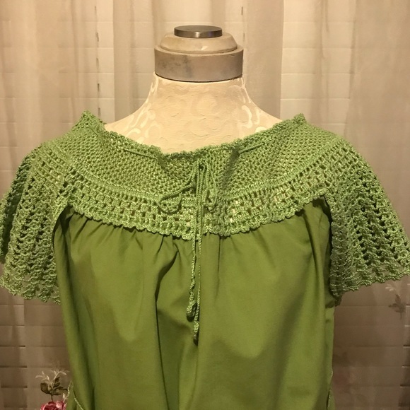 Blouses - Picture 6 of 8